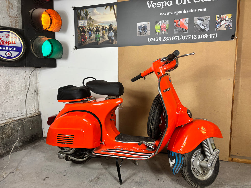 Vespa Super 150 1972 Orange No 814