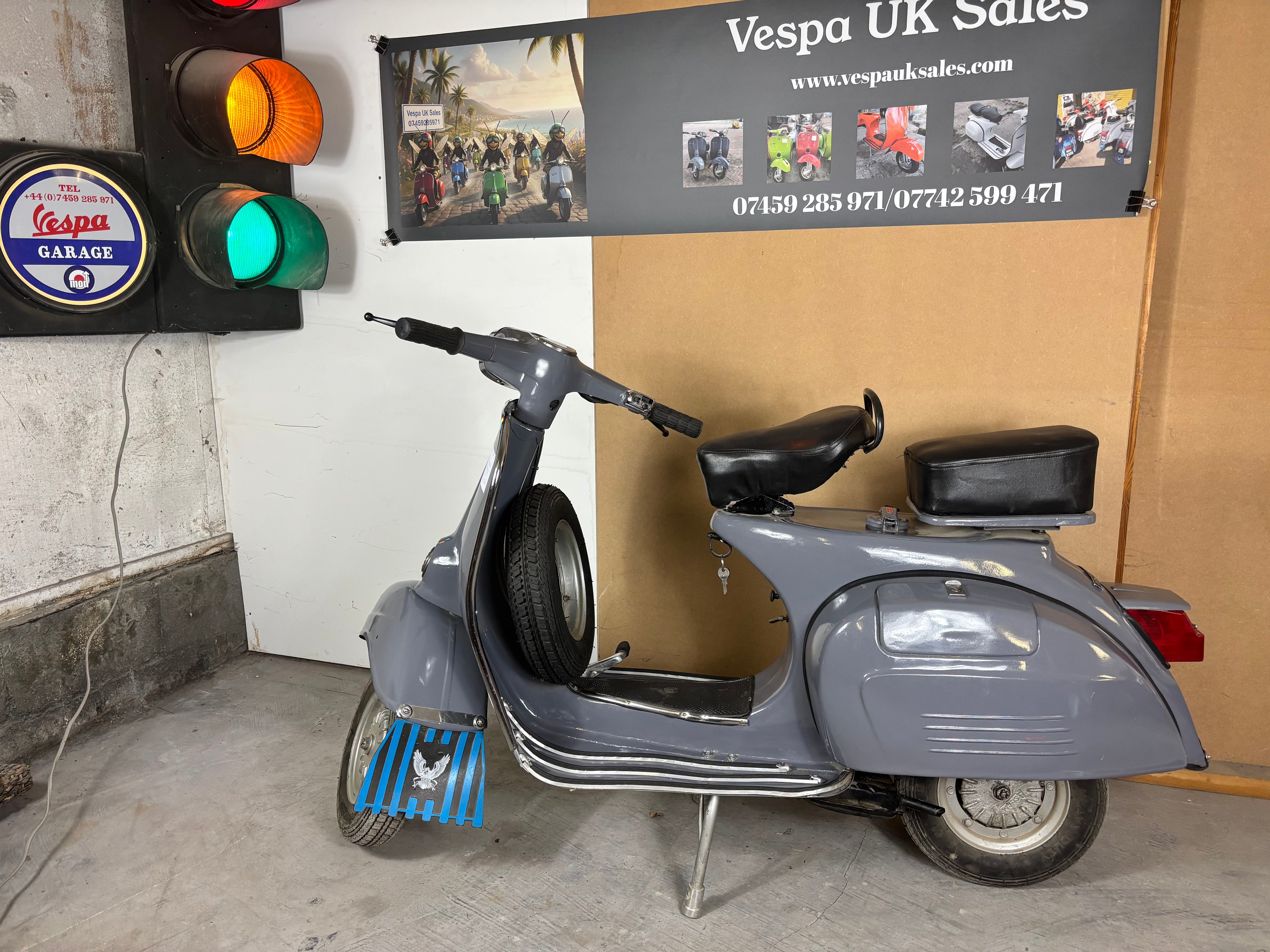 Vespa Super 150 VBC 1977 Grey No1