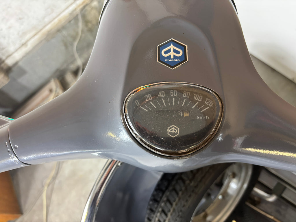 Vespa Super 150 VBC 1977 Grey No1